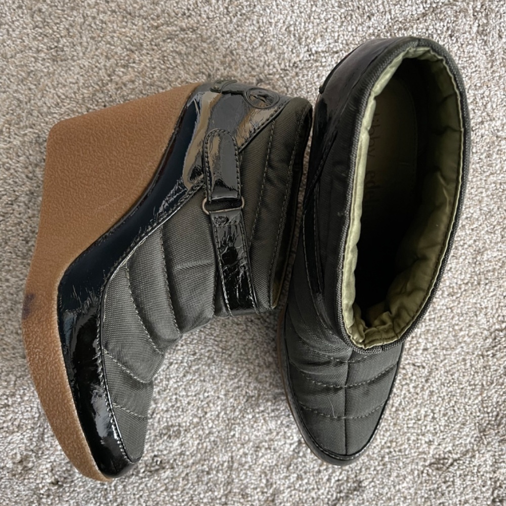 Green quilted booties